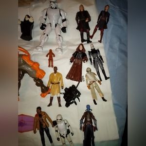 Lot of Star Wars figurines, Tie Fighter, X Wing, Etc